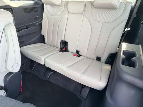 Used 2024 Hyundai Palisade Calligraphy FWD image 25