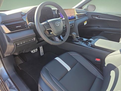 Used 2026 Toyota Camry SE w/ Multimedia Upgrade Package image 14