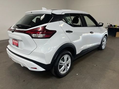 Used 2024 Nissan Kicks S FWD image 3