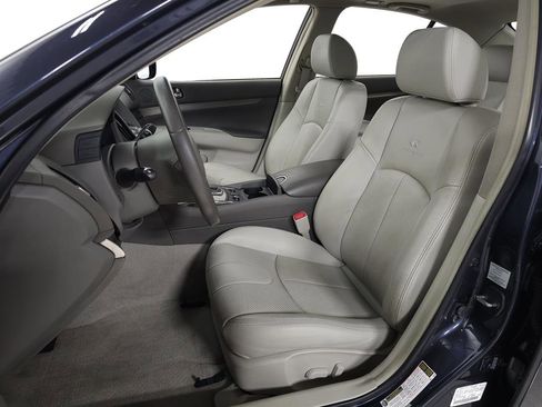 Used 2011 INFINITI G25 x w/ Moonroof Pkg image 12