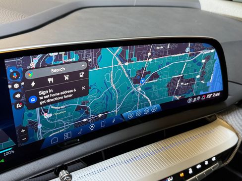 New 2025 Cadillac Optiq Sport 2 w/ LPO, Floor Liner Package image 31