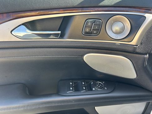 Used 2020 Lincoln MKZ Reserve w/ Luxury Package image 22