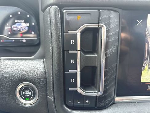 Used 2023 GMC Yukon Denali w/ Denali Reserve Package AWD/4WD image 16