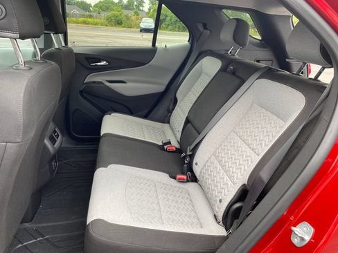 Used 2024 Chevrolet Equinox LT w/ LPO, Floor Liner Package FWD image 18