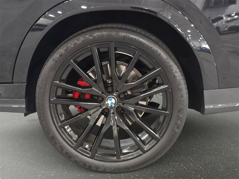 Used 2025 BMW X6 xDrive40i w/ Premium Package image 28