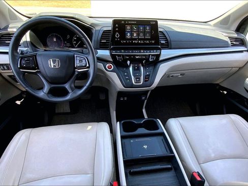 Used 2025 Honda Odyssey EX-L image 14