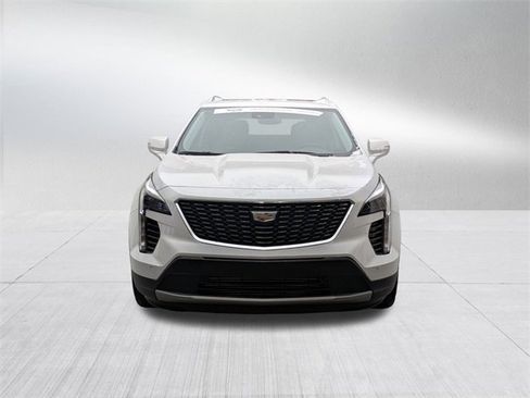 Used 2023 Cadillac XT4 Premium Luxury w/ Cold Weather Package image 2