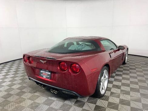 Used 2006 Chevrolet Corvette Coupe w/ Preferred Equipment Group RWD image 3