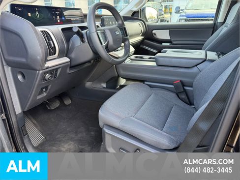 Certified 2025 Ford Expedition Max Active image 12