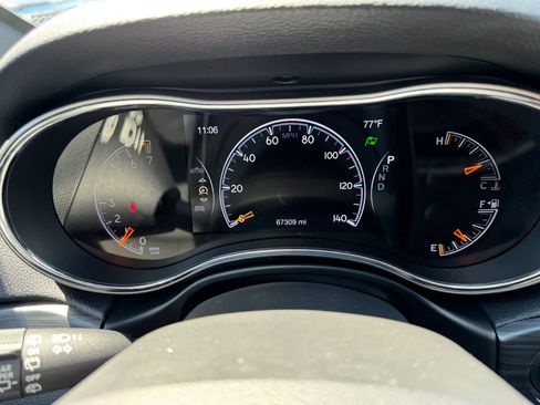 Used 2019 Jeep Grand Cherokee Altitude AWD/4WD image 21