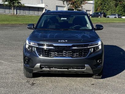 New 2025 Kia Seltos S