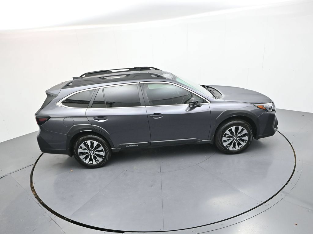 Used 2025 Subaru Outback Limited AWD/4WD image 33