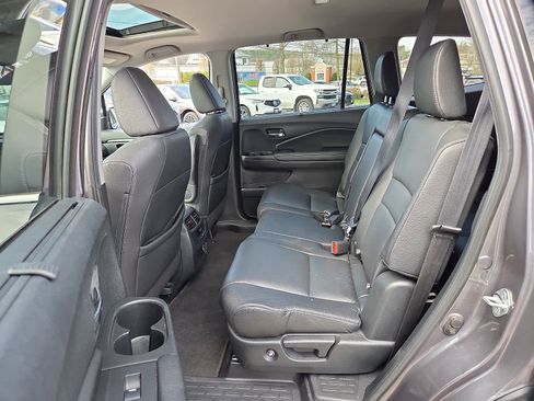 Used 2022 Honda Pilot Special Edition image 12