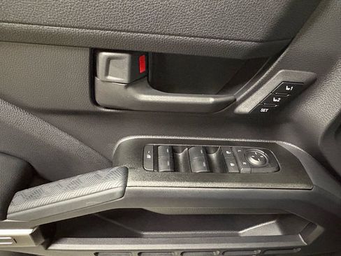 Certified 2025 Toyota 4Runner TRD Off-Road Premium image 17