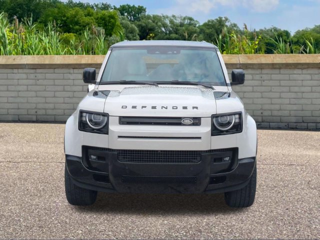 New 2026 Land Rover Defender 110 X-Dynamic SE AWD/4WD image 2