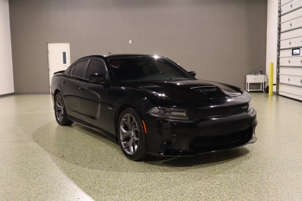 Used 2019 Dodge Charger R/T RWD image 1