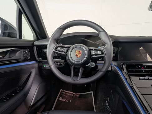 New 2026 Porsche Panamera image 22