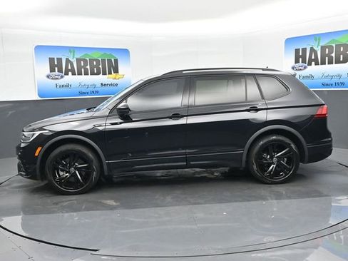 Used 2023 Volkswagen Tiguan SE R-Line FWD image 2