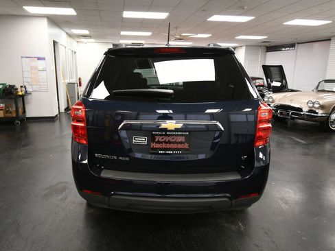 Used 2017 Chevrolet Equinox LT w/ Convenience Package image 6