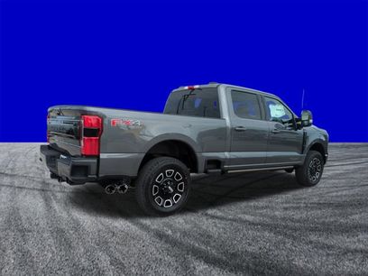 New 2026 Ford F350 Platinum w/ FX4 Off-Road Package