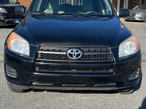 Used 2011 Toyota RAV4 2WD image 2