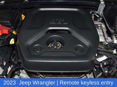 Used 2023 Jeep Wrangler Unlimited Sahara w/ Cold Weather Group AWD/4WD image 9