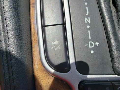 Used 2012 Mercedes-Benz SL 550 SL 550 image 22