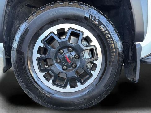 Used 2025 Toyota 4Runner TRD Off-Road AWD/4WD image 27