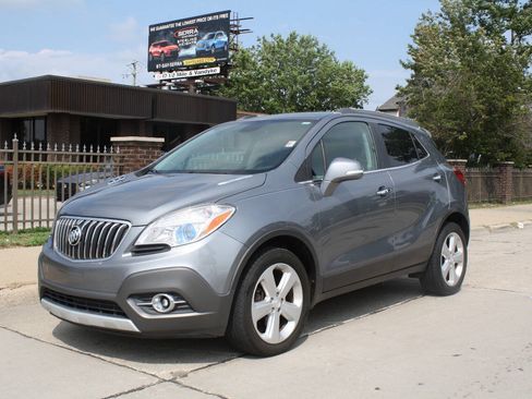 Used 2015 Buick Encore Convenience FWD image 2