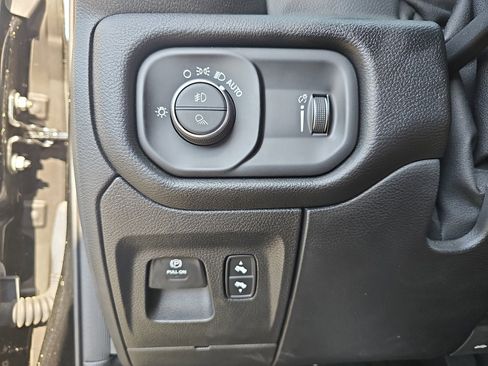 Used 2020 RAM 1500 Big Horn image 29