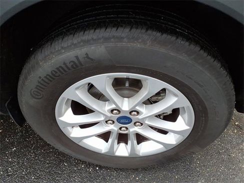 Used 2022 Ford Escape SE w/ Cold Weather Package image 6