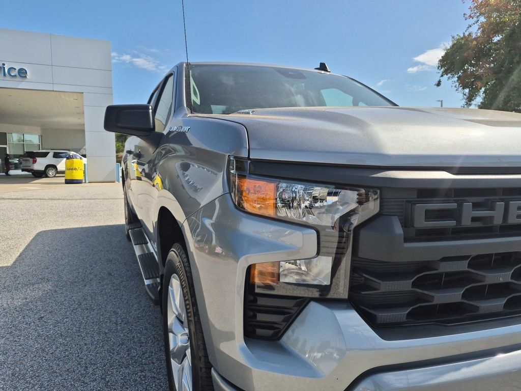 Used 2024 Chevrolet Silverado 1500 Custom RWD image 7