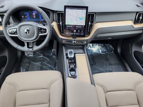 New 2026 Volvo XC60 T8 Plus w/ Protection Package Premier AWD/4WD image 17