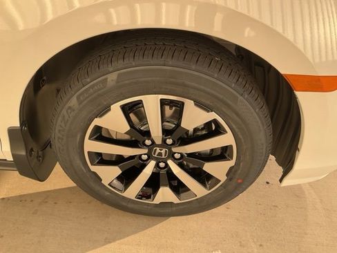 New 2026 Honda Odyssey EX-L image 28