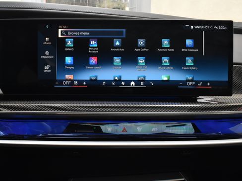 Used 2023 BMW i7 xDrive60 AWD/4WD image 42