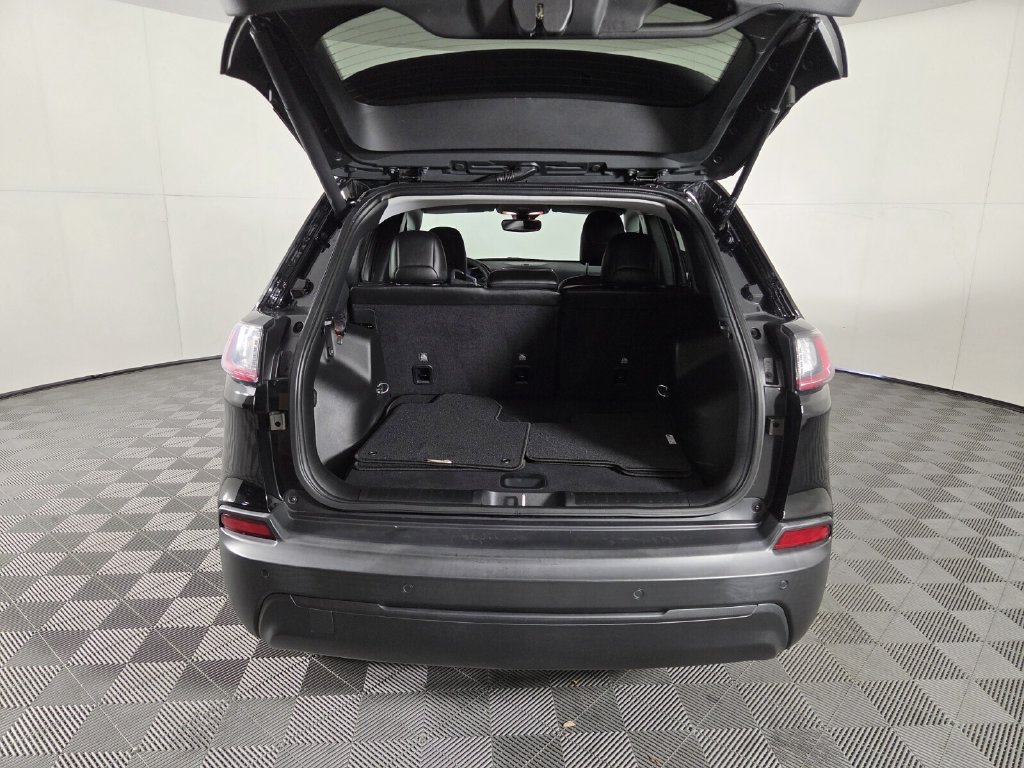 Used 2023 Jeep Cherokee Altitude Lux AWD/4WD image 25