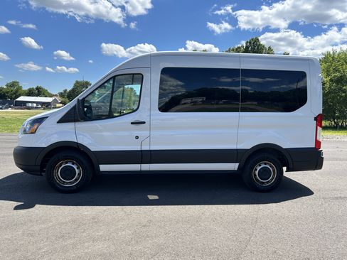 Used 2019 Ford Transit 150 XL RWD image 2