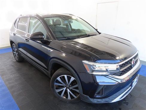 Used 2022 Volkswagen Taos SE AWD/4WD image 5