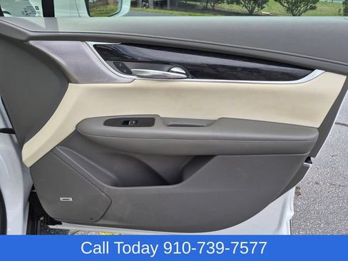 Used 2020 Cadillac XT6 Premium Luxury AWD/4WD image 39