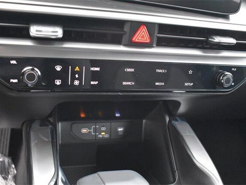 New 2026 Kia Sorento LX image 27