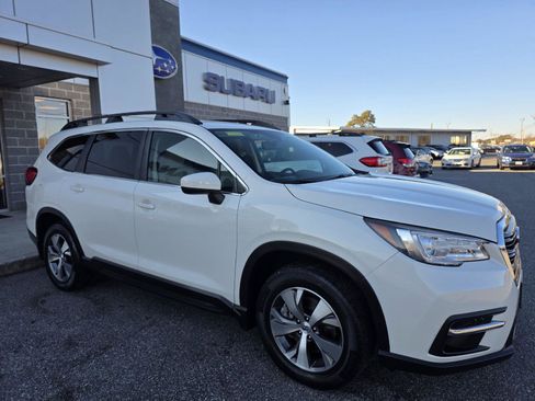 Used 2021 Subaru Ascent Premium w/ Convenience Package image 3
