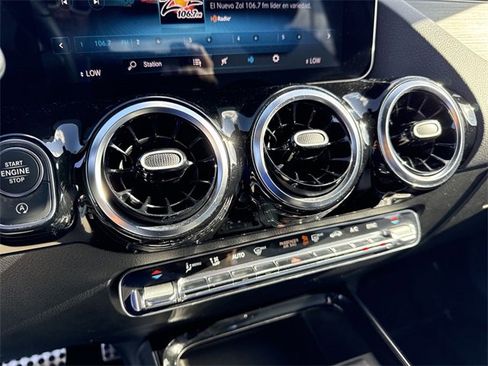 Used 2021 Mercedes-Benz GLA 250 image 18