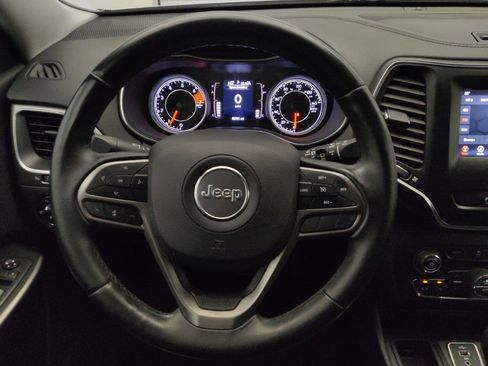 Used 2019 Jeep Cherokee Latitude Plus w/ Comfort/Convenience Group image 22