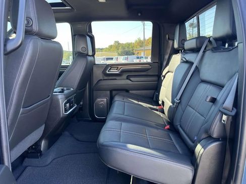 Used 2024 Chevrolet Silverado 2500 High Country w/ High Country Premium Package image 15