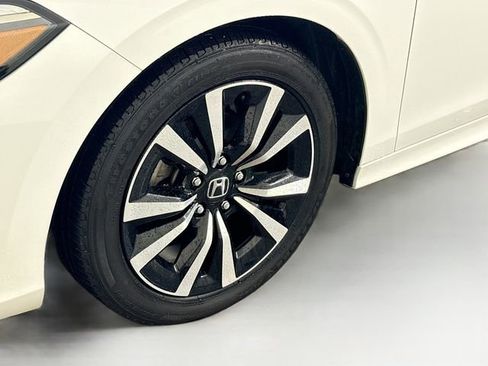 Certified 2023 Honda Civic EX image 18