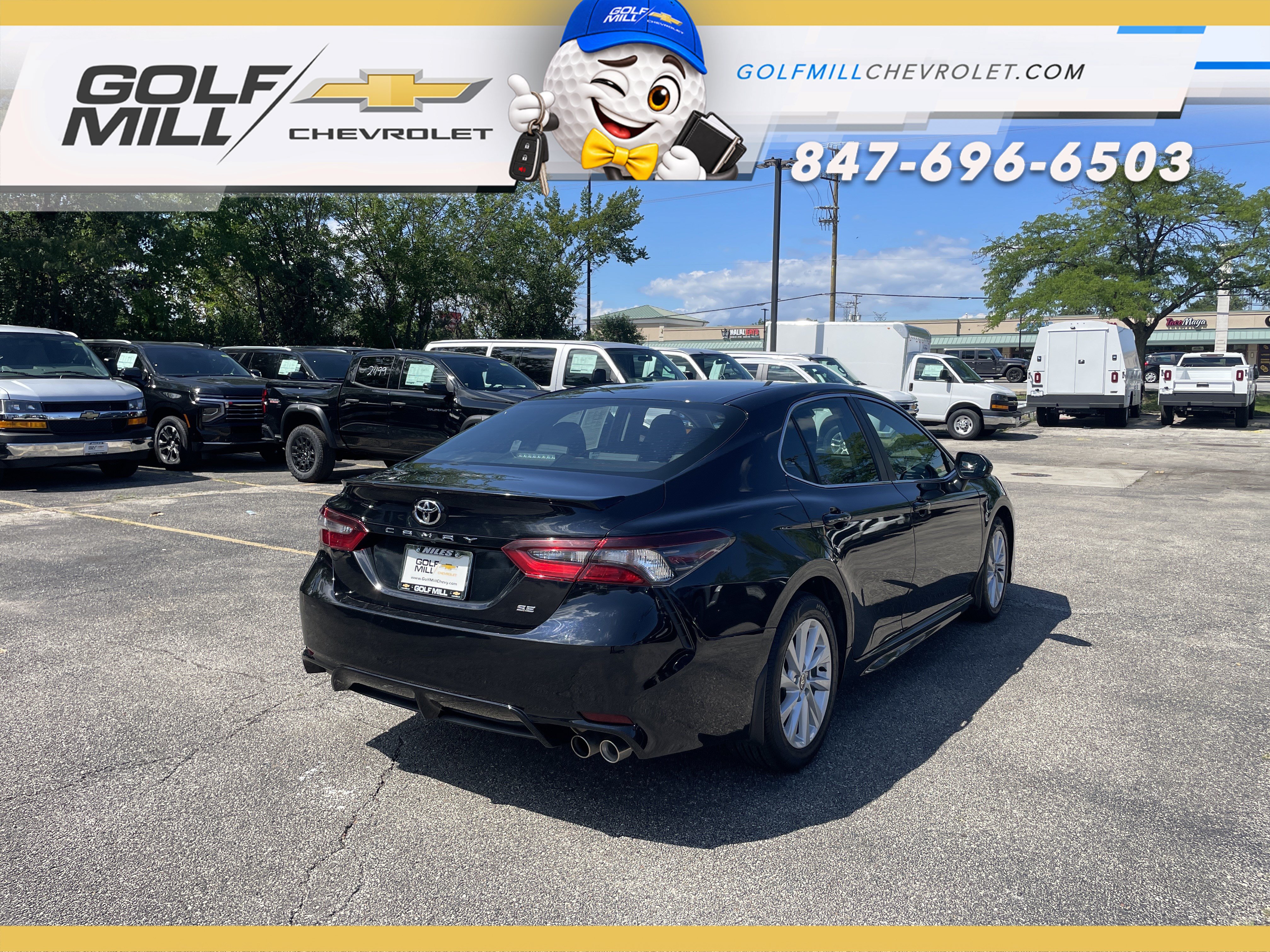 Used 2024 Toyota Camry SE FWD image 7