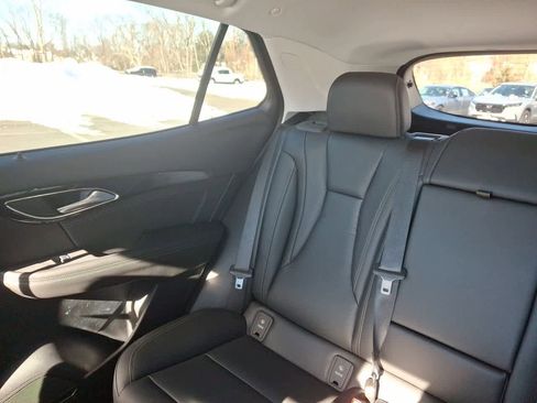 Used 2024 Buick Envision Preferred image 12