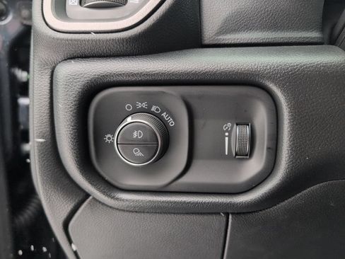 New 2026 RAM 2500 Tradesman AWD/4WD image 18