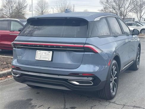 New 2026 Lincoln Nautilus Premier image 31