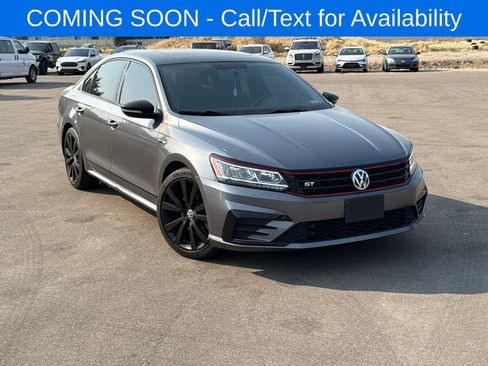 Used 2018 Volkswagen Passat 3.6 FWD image 1